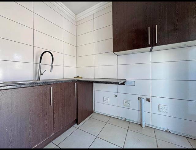 4 BEDROOM HOUSE FOR SALE IN PINEHAVEN